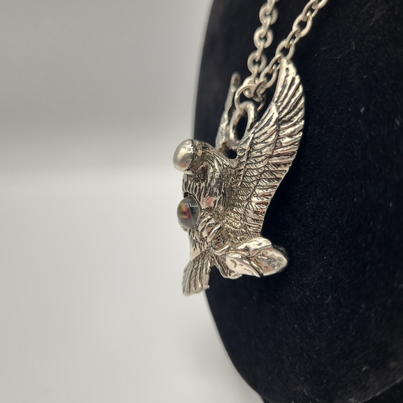 Majestic Silver Eagle Pendant Necklace - Vintage 90s - Picture 5 of 12